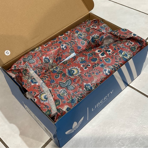 Adidas Samba OG X Liberty London 🌸🌹👟Shoes Size 7.5 Women - Picture 9 of 9